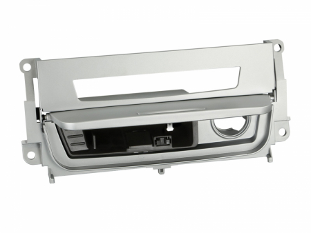 Förvaringsfack med knappsats till BMW E90/E91, silver i gruppen Billjud / Vad passar i min bil / BMW / BMW 3 serie / BMW E90/E91/E92/E93 2005-2011 / Byta stereo BMW E90/E91/E92/E93 2005-2011 hos Winn Scandinavia AB (700271023101)