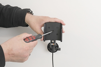 Brodit Mobilskal med Aktiv hållare för fast installation, Apple iPhone 15 