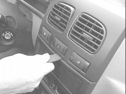 ProClip Monteringsbygel Kia Rio 01-05, Centrerad