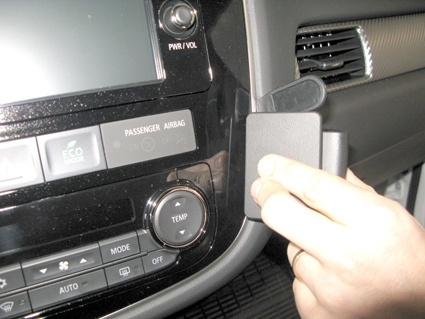 Brodit ProClip, Mitsubishi Outlander 13-21