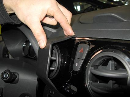 ProClip Monteringsbygel Dacia Lodgy 13-14, Centrerad