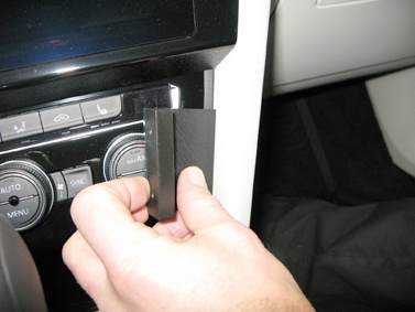 Brodit ProClip, Volkswagen Passat Alltrack 16-23