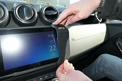 Brodit ProClip, Dacia Duster 22-23