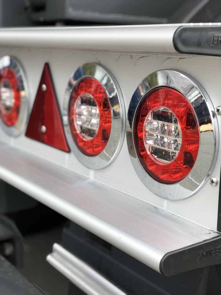 Strands Red Eye Baklampa Dim/Back,24 LED 10-30V. 2,5M Kabel.