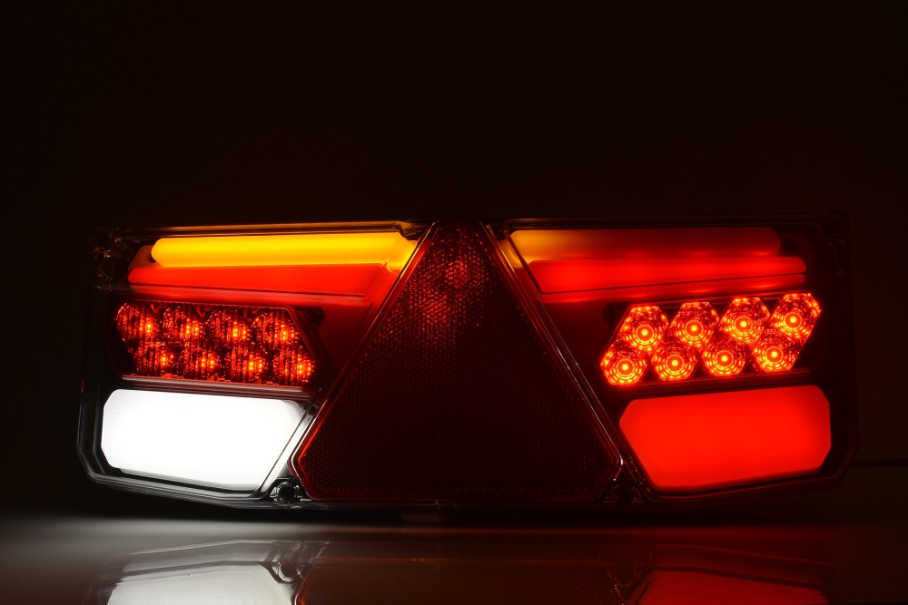 Strands Baklampa Höger Släp,12-24V Dc, 5 Funk. Ip56. E-Godkänd