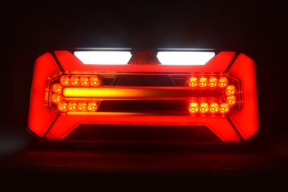 Strands Bakljus 5 Funk. LED - Höger,12-24V Dc, Dynamisk Blink., IP66/68