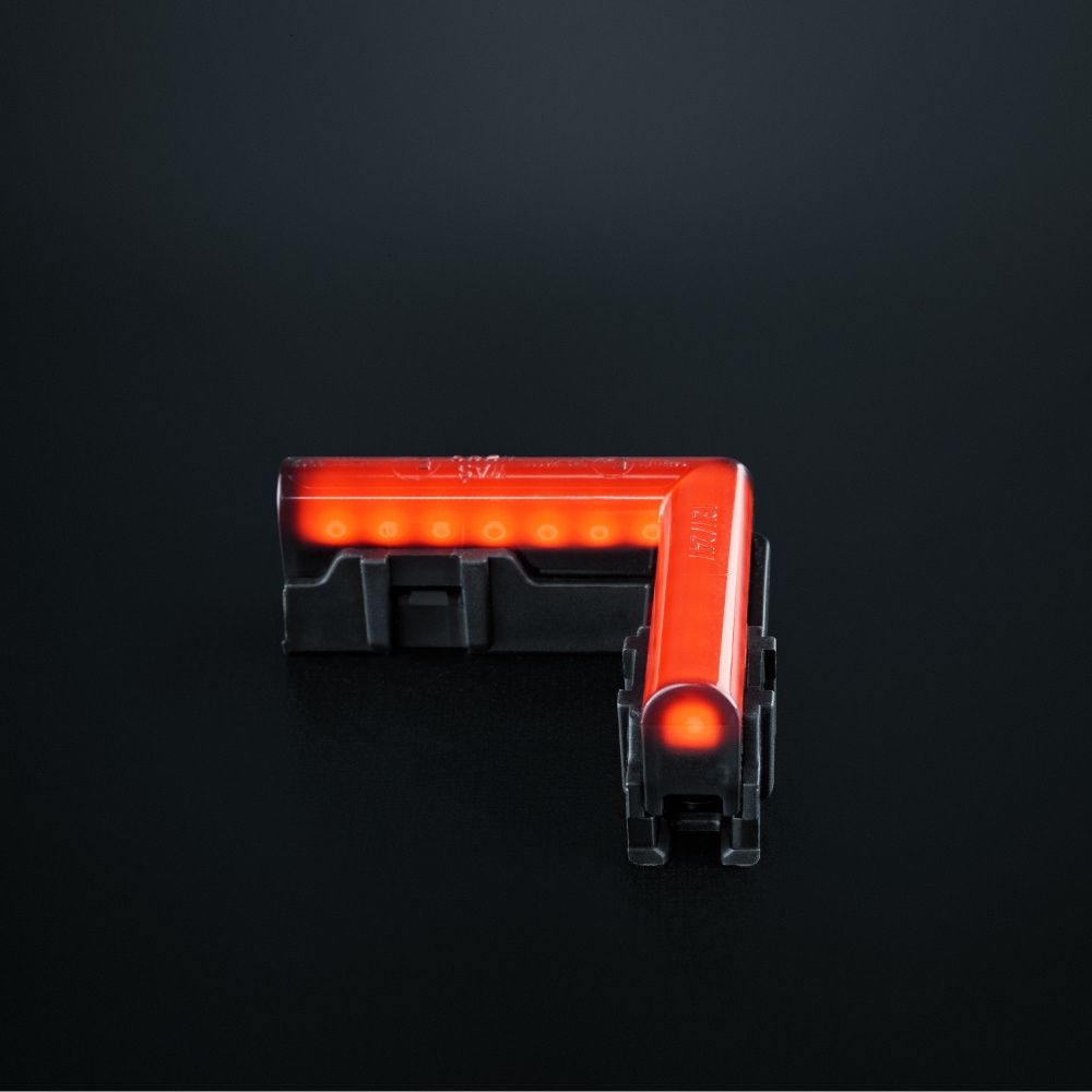 Strands Freedom Dark Line Rött Hörnpositionsljus