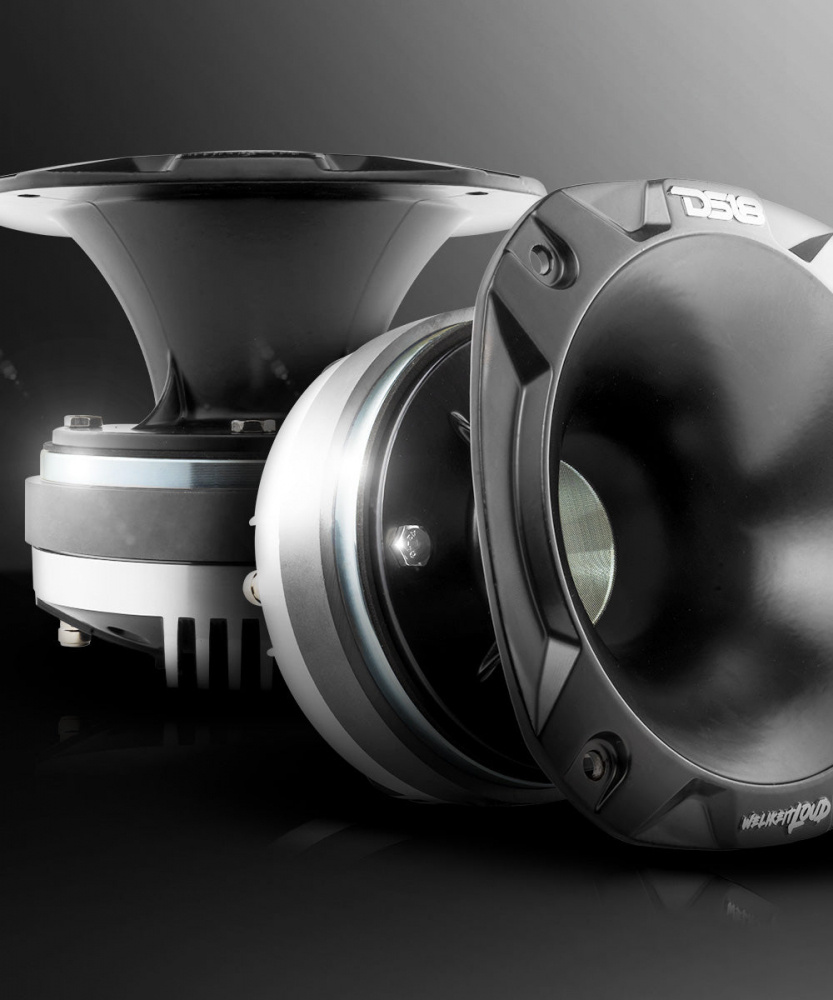 DS18 PRO-DKH1FS, högljudd 2tums fenoldriver med slimmat horn